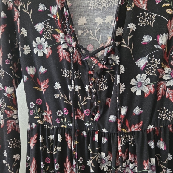 XHILIRATION Rustic Spring Floral Long Sleeve Ankle Length Stretch Dress - Picture 2 of 6